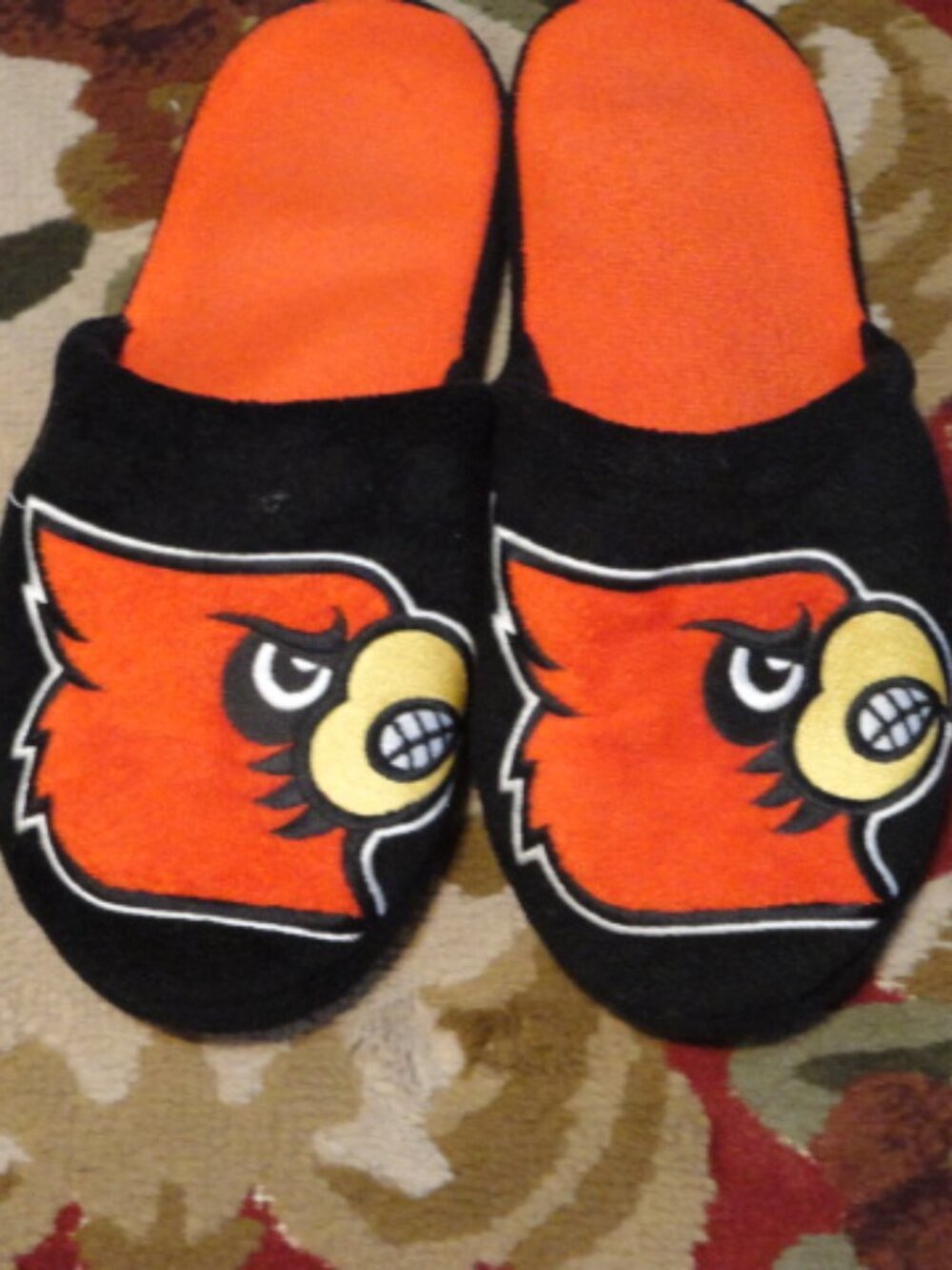 Louisville Cardinal Thin Slippers